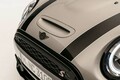 自動車界のファッションリーダー!　マイナーチェンジしたMINI　進化のポイントとは？