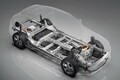 マツダ初の量産電気自動車「MX−30 EVモデル」を発売。PHEVやロータリーなど、今後のマツダの活動にも言及