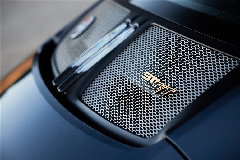 オンロード最速「911 S/T」爆誕。最良の911は投資価値も◎、4000万円台でもお値打ち！