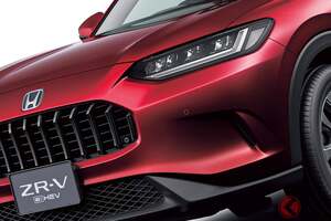 ホンダ「“新”高級クーペSUV」発売！ 斬新すぎる“縦グリル”×「シビック」譲りの走りがスゴい！ つやつやボディ採用した「ZR-V」とは？