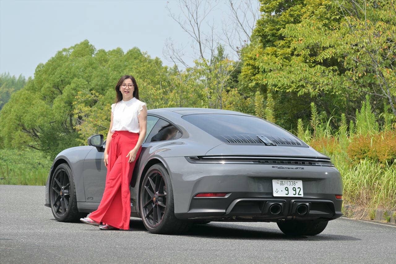 オプション総額704万円！ ポルシェ新型「911カレラGTS」“ハイブリッド”、その圧巻の仕立てに迫る【吉田由美のスーパースポーツ驚愕オプション紹介】