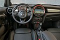 新型MINI、3気筒ターボの実力はいかに？