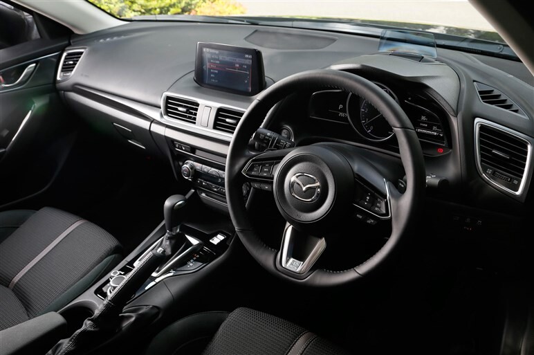 アクセラが大幅改良。新採用1.5Lディーゼルの走りもチェック