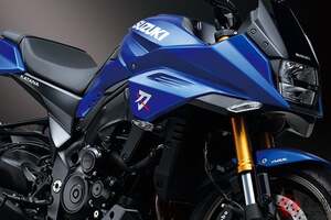 スズキ「“新”KATANA」に反響多数！ 販売店には「実際に乗ってみて快適性に驚いた」「長時間のライディングでも疲れにくい」との声も 現在の納期はどれくらい？