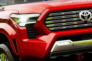 6速MTあり！ トヨタ“新”「4ドア“四駆”SUV」登場！ 2.4リッターエンジン搭載で「330馬力超え」！ 約498万円からのド迫力顔「新タコマ」米国に現る