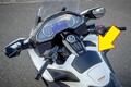 え、なんで!?　もはやほとんどのクルマが装備している「エアバッグ」　バイクには無いの？