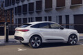 アウディ「Q5」に「eハイブリッド」を追加！ 進化したバッテリーで最大100kmまでの電動走行が可能
