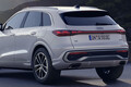 アウディ「Q5」に「eハイブリッド」を追加！ 進化したバッテリーで最大100kmまでの電動走行が可能