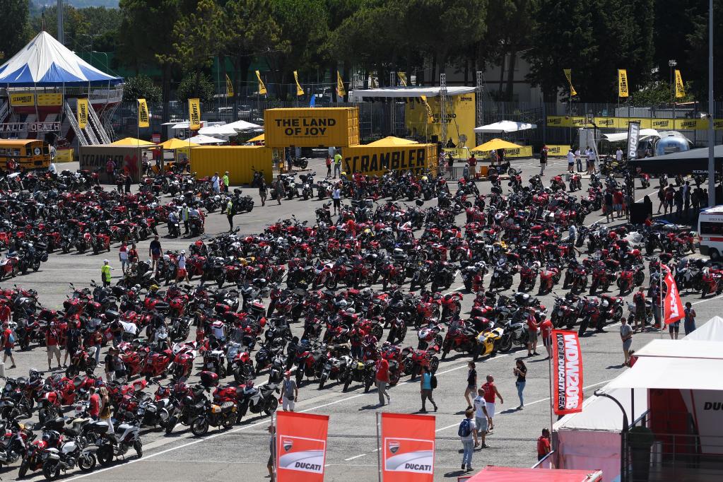ドゥカティのイベントに9万人!? 第10回World Ducati Weekで来場者数の新記録を達成！