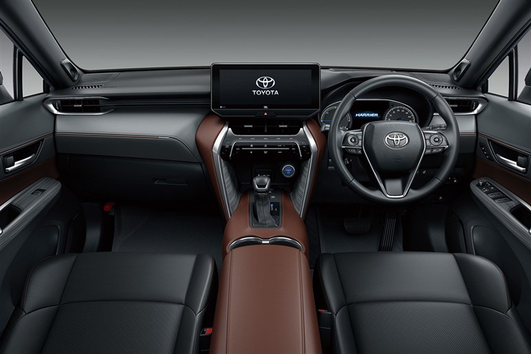 最新世代になったVWのSUV「ティグアン」と国産人気SUV「ハリアー」「CX-5」のお買い得度を比べた