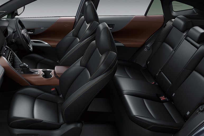 最新世代になったVWのSUV「ティグアン」と国産人気SUV「ハリアー」「CX-5」のお買い得度を比べた