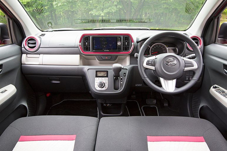 新型ブーン パッソ試乗 企画からダイハツ担当で完成度はどうなる Carview 自動車情報サイト 新車 中古車 Carview