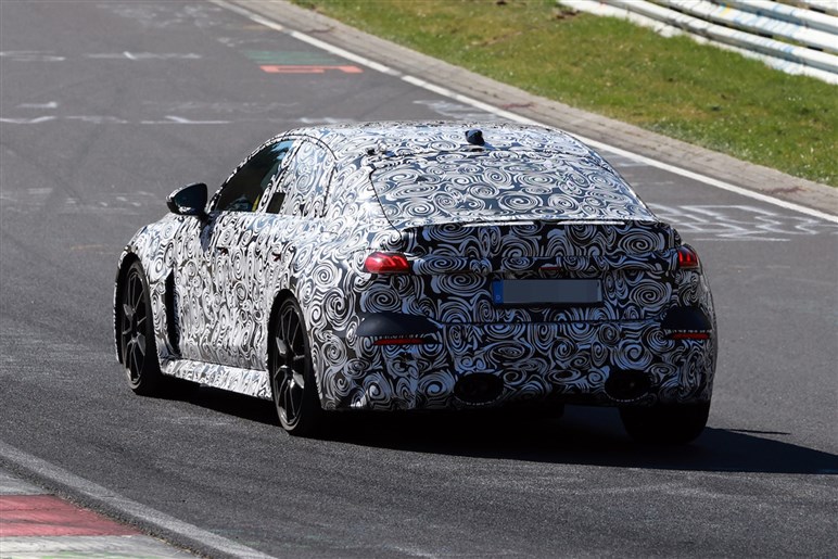 アウディ新型「RS5」がニュルで最終テスト中。PHEV化で悲願の「C63AMG」超えなるか…25年後半公開
