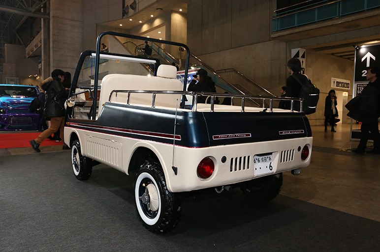 初代ホンダ・バモスで昭和40年代のビーチカーを再現 - 東京オートサロン