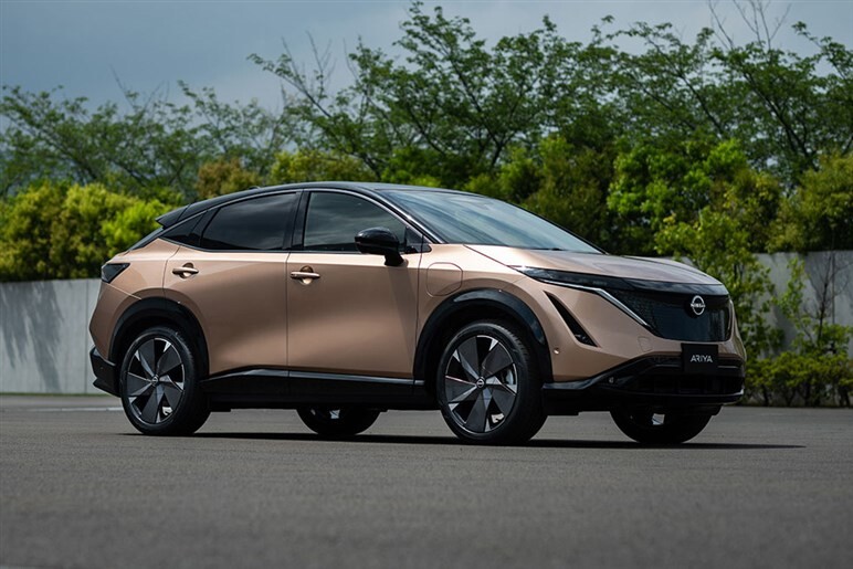 世界初公開された日産の次世代EV「アリア」はハイテク満載、500万円オーバーのプレミアムSUVだった