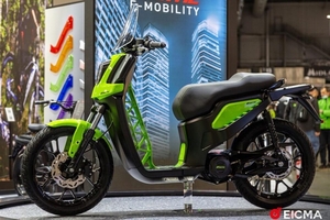 ファンティック「E-Scooterコンセプト」 個性あふれる電動スクーター登場【EICMA 2021】