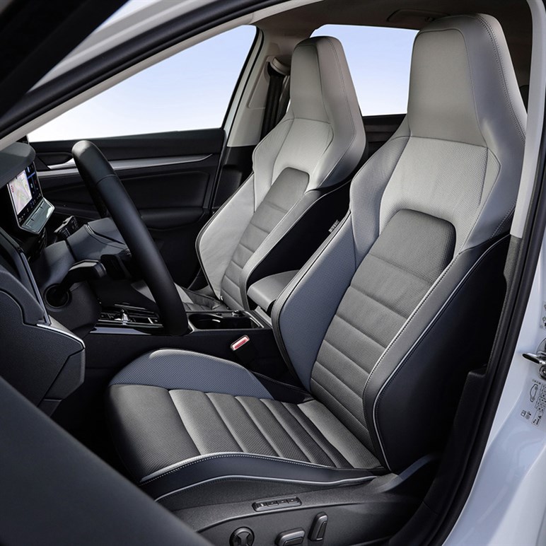 「ゴルフ8.5」予約開始。日本価格はバーゲン級、中でも“ロゴが光らない”ベース車がお買い得