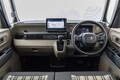 荷室でのんびりリラックス!?　ライバルとはちょっと違う路線を狙ったホンダ「N-BOXジョイ」公開