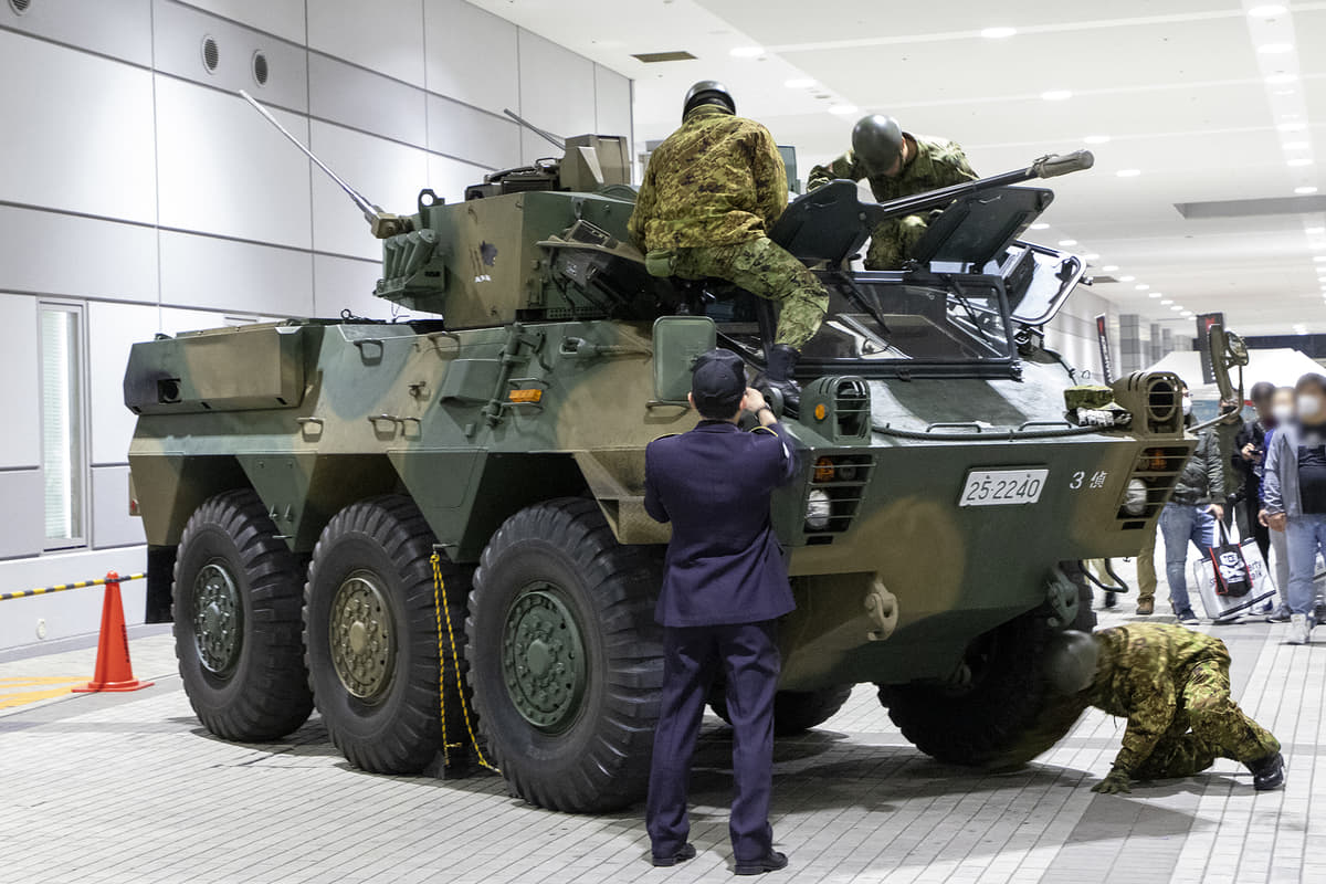 陸上自衛隊員に聞いた 戦車 に乗るための過程と必要な運転免許は Auto Messe Web 自動車情報サイト 新車 中古車 Carview
