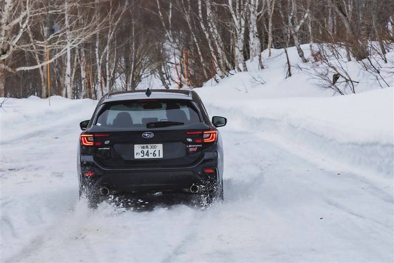 「オールシーズンタイヤ」で本当に雪道大丈夫…？ グッドイヤーの最新作で雪山に行ってみた