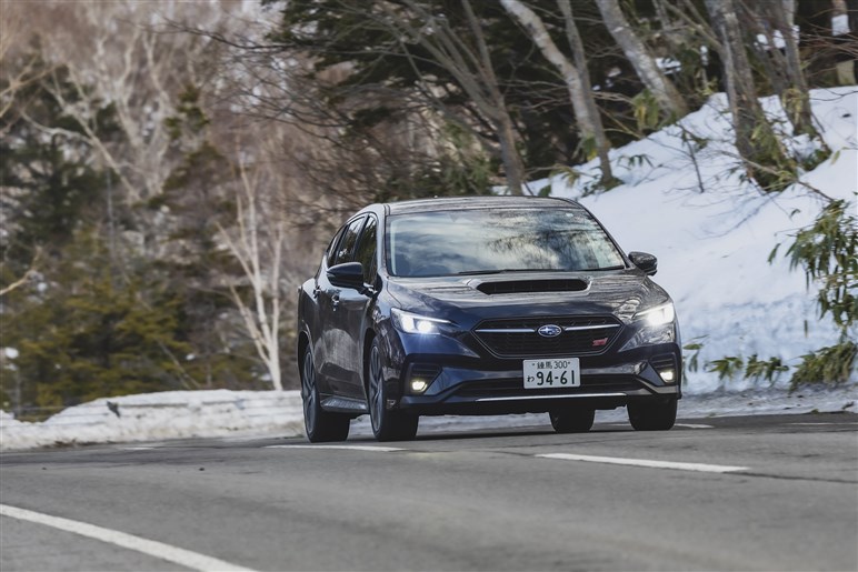 「オールシーズンタイヤ」で本当に雪道大丈夫…？ グッドイヤーの最新作で雪山に行ってみた