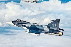 AI「ここに敵がいます」北欧ベストセラー戦闘機で新たな一歩 有視界外での戦闘能力を検証 その実力とは？