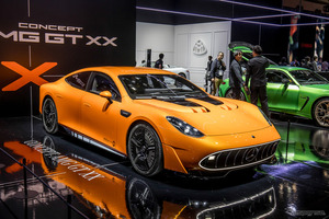 5分で400km分を充電！ メルセデス、未来の4ドアスポーツカー『AMG GT XX』日本初公開…ジャパンモビリティショー2025