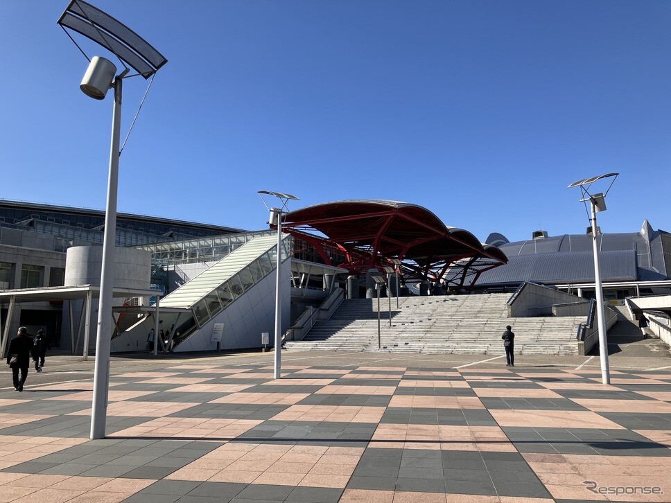 「シーテック2025」開幕、運転支援などAI関連の新技術の競演も［新聞ウォッチ］