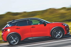 欧州での「ブレークスルー」につながる？　レクサスLBX　長期テスト（1）　想像以上に車内は広い！