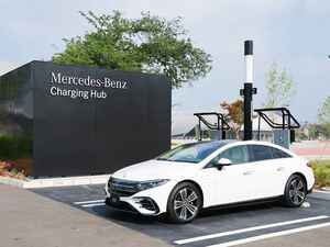 誰でも利用できるメルセデス・ベンツの150kW急速充電器が、千葉公園の駐車場で運用開始