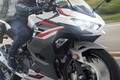 高性能と扱いやすさを両立するフルカウルスポーツモデルの決定版!! カワサキ「Ninja 400」2026年モデル登場 2色の新カラーで発売
