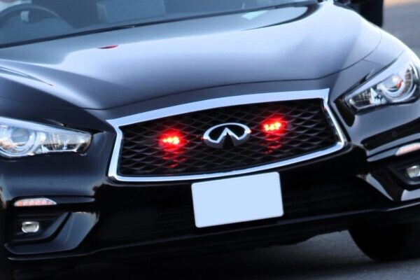 まさか、お前が覆面パト…!? 常識を覆す“ショボい車種”なぜ増えた？ バキバキチューンの新型もあるのに