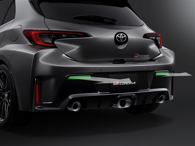 新型「GRカローラ」受注開始。空力改善、8速AT搭載の“エボ仕様”…既存オーナー向けアップグレードも