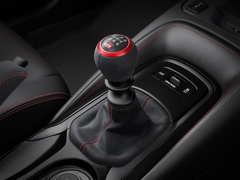 新型「GRカローラ」受注開始。空力改善、8速AT搭載の“エボ仕様”…既存オーナー向けアップグレードも