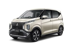 三菱自動車、「eKクロス／ワゴン」一部改良　警告表示など法規適合　アイボリーの新色も追加　4万6200円値上げ