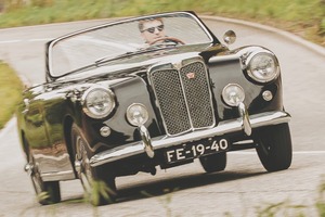 「今日の発展はなかった」　アーノルトMG ドロップヘッド・クーペ（2）　リムを握る力は抜けない
