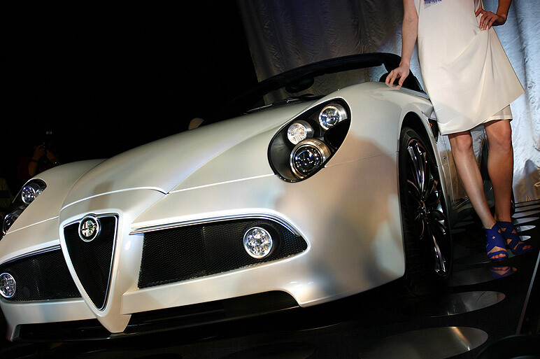 世界限定500台、8C スパイダーが日本初披露!