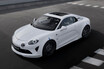アルピーヌ次期型『A110』　画像初公開、六角形ライト採用へ　ライバルより軽い電動スポーツカー