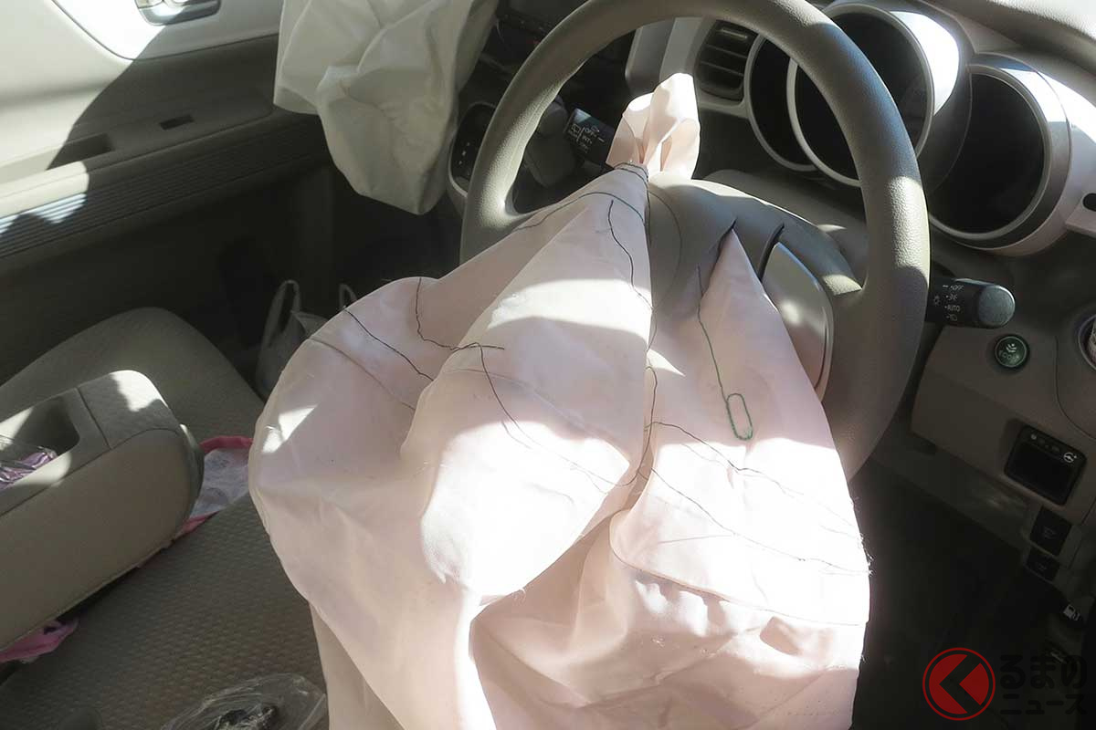 エアバッグが開いたクルマはもう乗れない 廃車と修理のボーダーラインは くるまのニュース 自動車情報サイト 新車 中古車 Carview