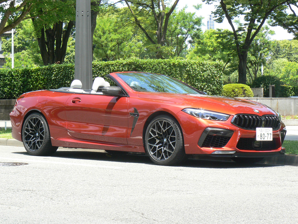 徳大寺有恒の至言にオープンカーの真髄を知る エレガントに乗りこなしたいbmw M8カブリオレ コンペティション Dime 自動車情報サイト 新車 中古車 Carview