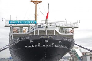 船の「ナンバープレート」は一生モノ!? 日本独自の”船の戸籍”とは　なぜ日本の船には「丸」がつくのか？