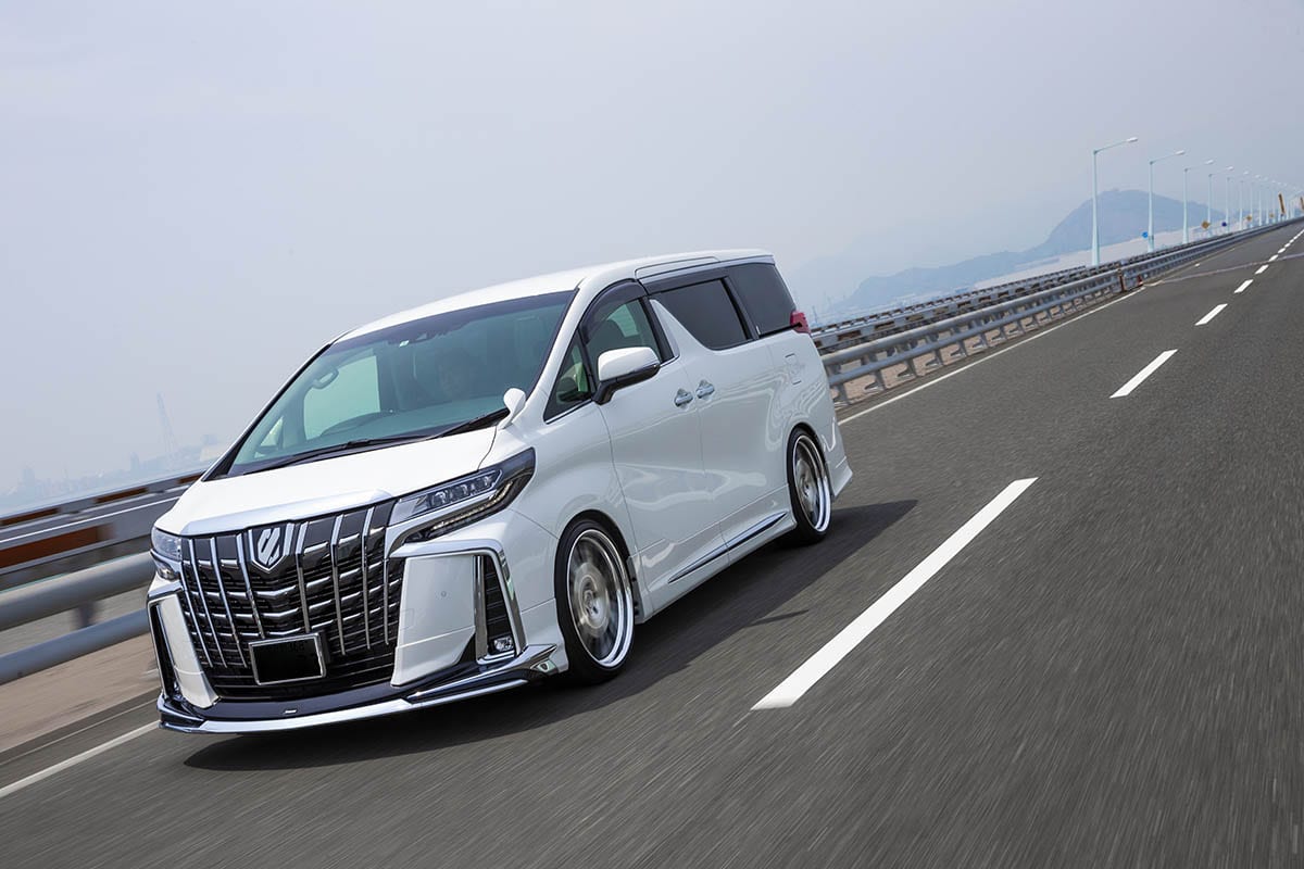 100kg違う 重量級グレードに合わせた車高調が登場 ハイブリッドと4wd用に新モデル 30系アルファード ヴェルファイア スタイルワゴン ドレスアップナビ 自動車情報サイト 新車 中古車 Carview