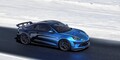 これぞアルピーヌの最高峰！ 「A110R ウルティム」が特別なブルーまとい日本上陸