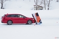 雪道や凍結路での「自動ブレーキ」の実力は!? 冬季のドライブは安全運転支援技術の過信に注意