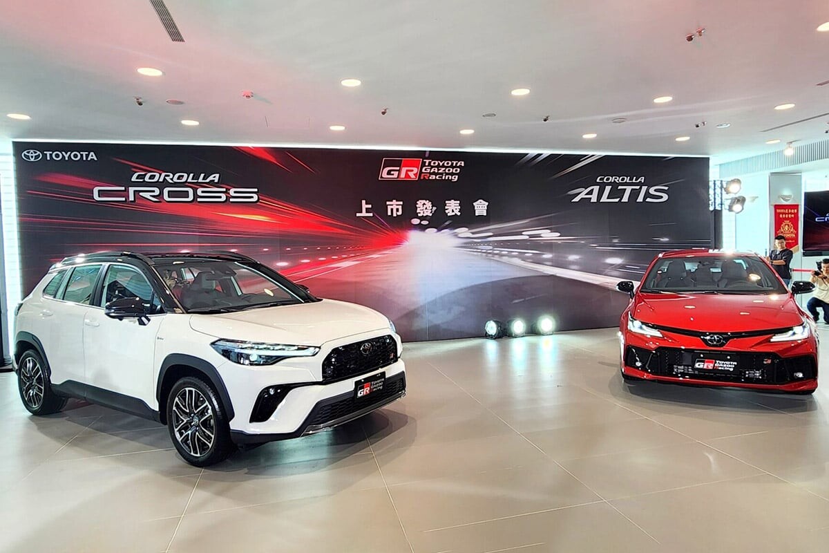 トヨタ「新型カローラクロス GRスポーツ」発表！ 独自のスポーティデザイン採用で迫力アップ！ 4ドアセダン「カローラアルティス」も同時に台湾で登場！