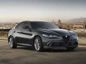 アルファロメオ「ジュリア」に新グレード「スプリント」が追加、魅力がつまったエントリーモデル