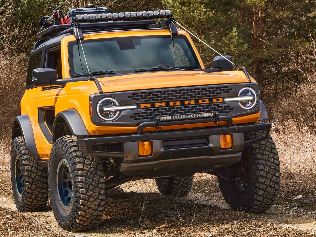 フォード ブロンコが本格オフローダーとして24年ぶりに復活。ジープ ラングラーと真っ向勝負