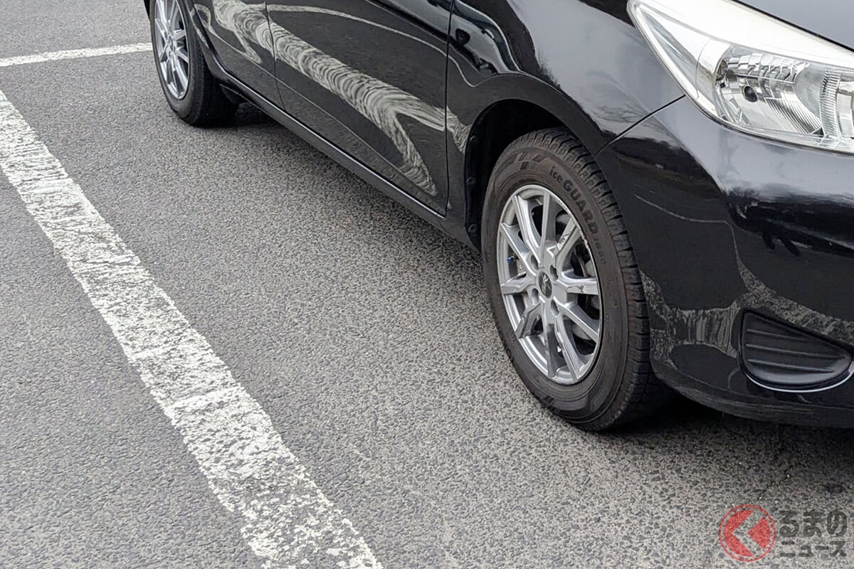 「駐車が苦手な人」なぜ多い？ 枠の中に“一発でキメる”方法が判明！ 「まっすぐとめたはずなのに…」長年の悩みを解決するコツが意外とカンタンだった！