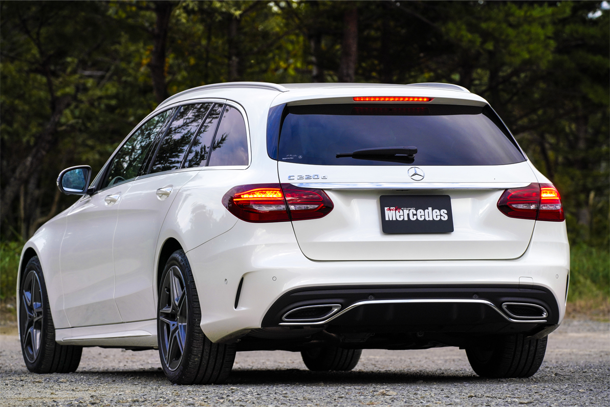 登山 ハイキングで紅葉を満喫 メルセデスcクラスワゴンが意外なほどアウトドア向きだった Auto Messe Web 自動車情報サイト 新車 中古車 Carview