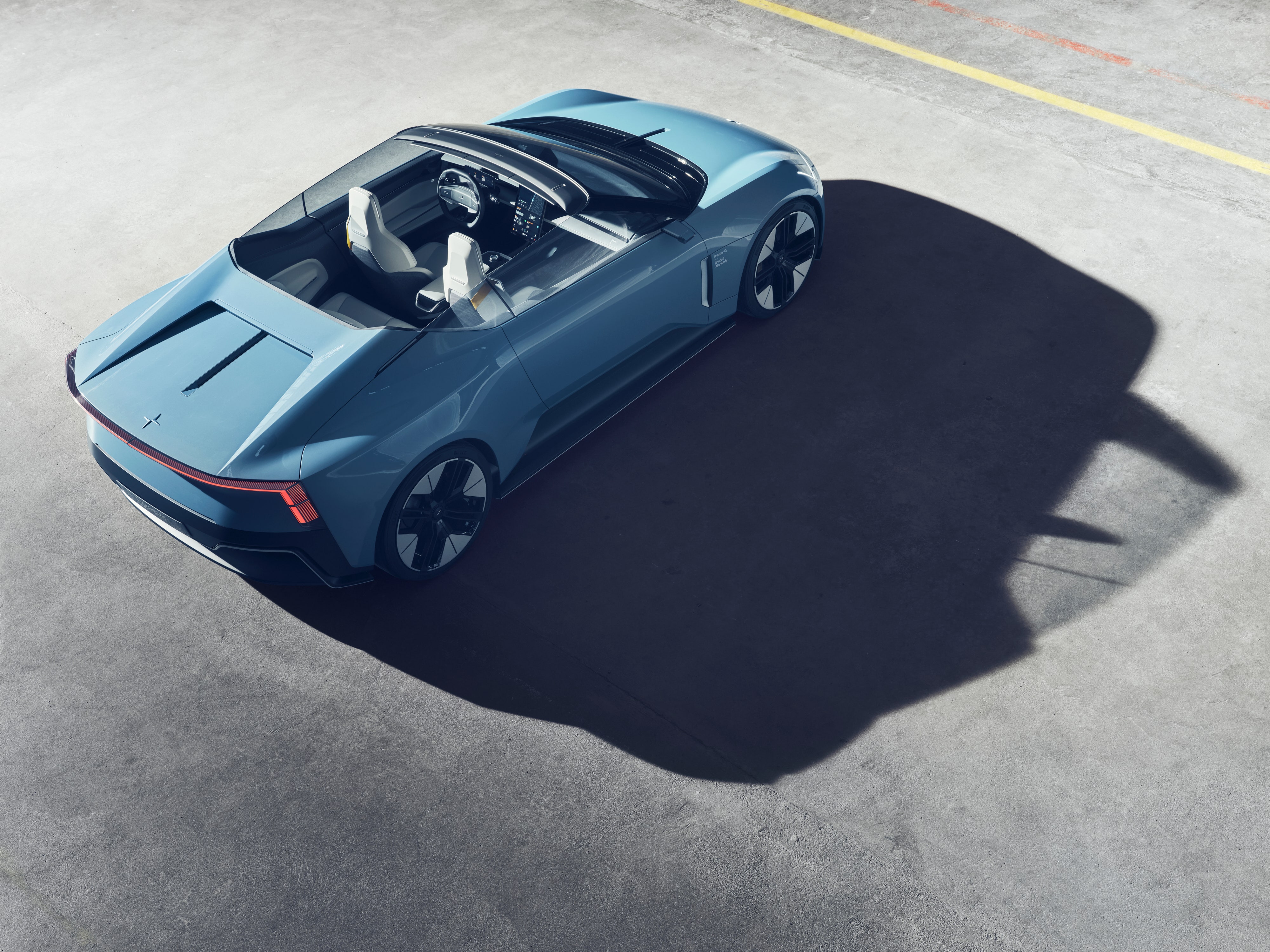 スウェーデン発のオープンカーがカッコいい 新型ポールスターo2登場 Gq Japan 自動車情報サイト 新車 中古車 Carview